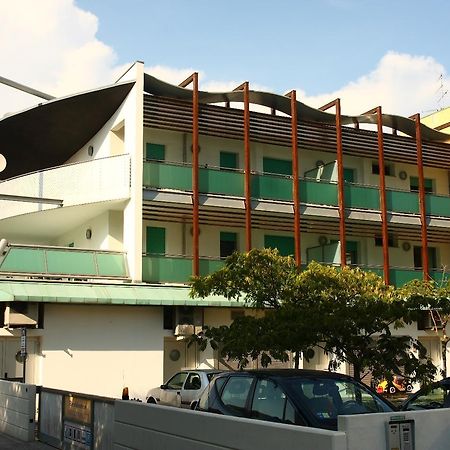 Argonauti Apartment Bibione Bagian luar foto